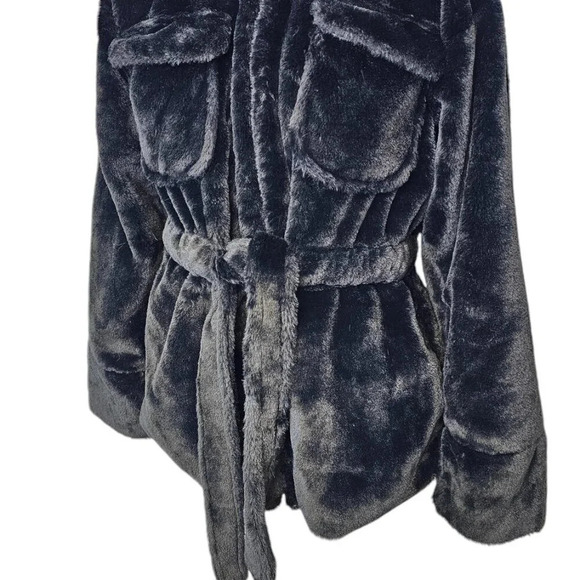 Forever 21 Fluffy Faux Fur Tie Waist Wide Sleeve Zip Up Jacket Black Size Small - Picture 4 of 7